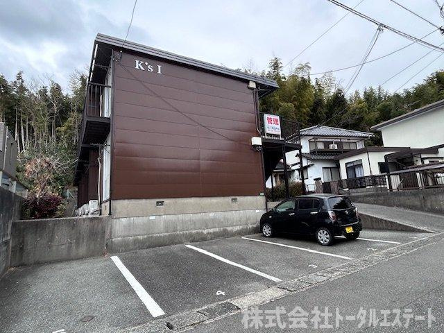 K'S1の駐車場