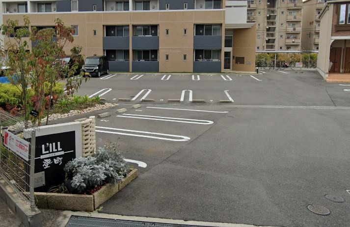 Ｌ’ｉＬＬ　登町のエントランス