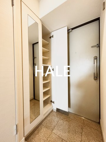 【玄関】 | ラファセエクセレンシア呉服町 | シンプルで使いやすい玄関です