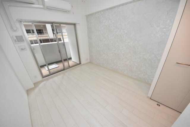大阪市浪速区日本橋５丁目の賃貸マンションの洋室