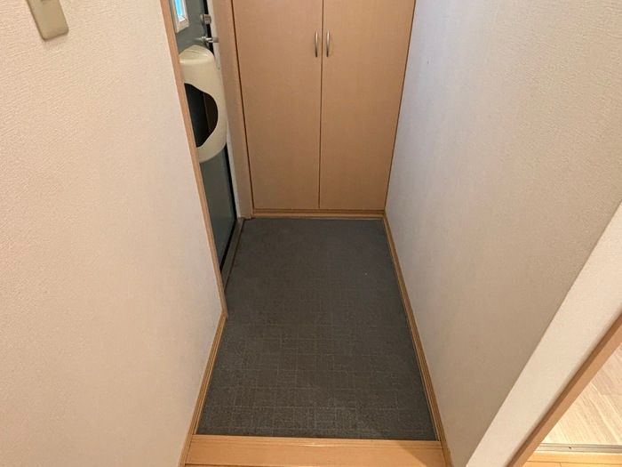 ルピナス明里橋　Ｂの玄関