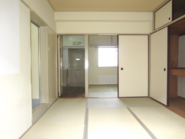 【居間・リビング】
