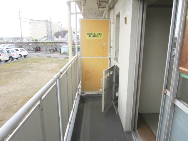 【バルコニー】