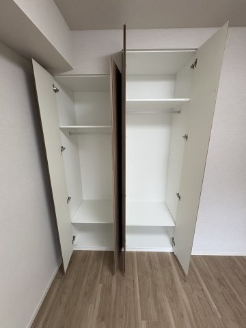 【収納】ワコーレ　ザ・神戸旧居留地レジデンスタワー