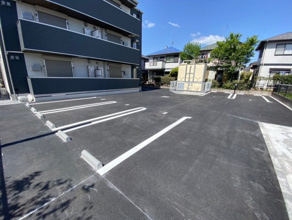 【駐車場】