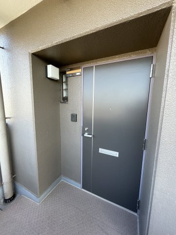 チッタ東郷の玄関