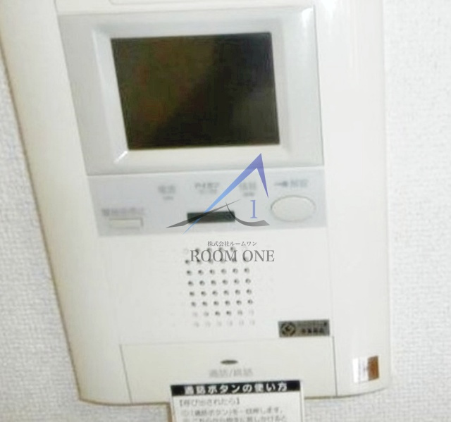 パークウェル初台のセキュリティ|モニター付きインターホンです。
