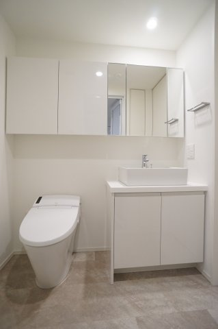 プライムメゾン森下WESTのトイレ|清潔感のあるトイレです
