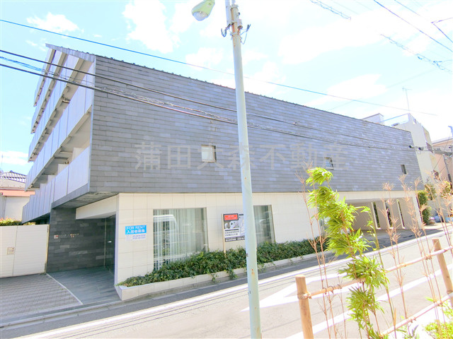 ライブコート大鳥居の外観