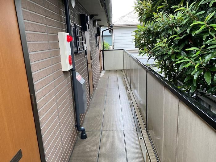 小石川ハイツの玄関