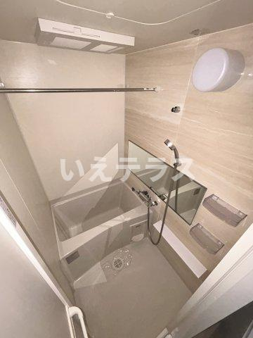 プレサンス神戸水木通ルミエスの浴室