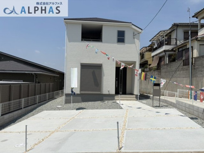 【外観】 | 明石市魚住町金ケ崎　新築戸建 | ■陽当たり良好・眺望良好な戸建♪
■並列3台駐車可能♪※車種による