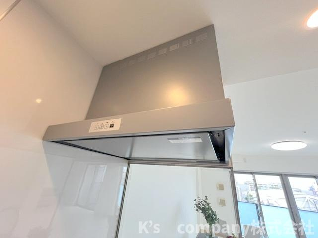 ◎藤沢市片瀬海岸2丁目　パレステージ片瀬江ノ島のキッチン|お手入れのしやすいスリムタイプのレンジフード☆