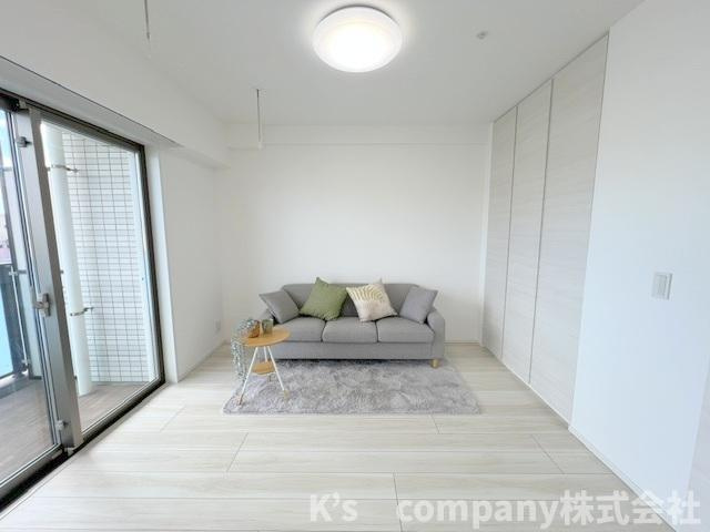 ◎藤沢市片瀬海岸2丁目　パレステージ片瀬江ノ島の寝室|洋室6帖◇主寝室におすすめです◇リビングに隣接しているお部屋です◇