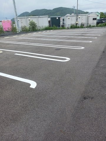オアシス　Ⅱの駐車場