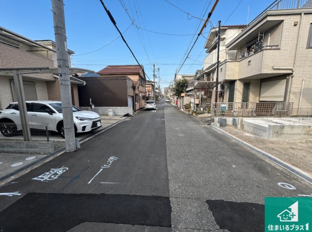 堺市堺区新在家町西　第1期　新築一戸建ての前面道路含む現地写真|周辺は落ち着いた街並みの住宅地！子育てがしやすい住環境です！まだ未完成ですが、現地でしかわからない事もございます。是非一度ご覧ください。