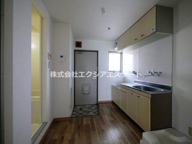 筆ヶ崎マンションの玄関