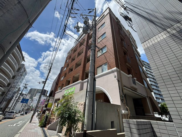 エルベコート豊中本町の外観