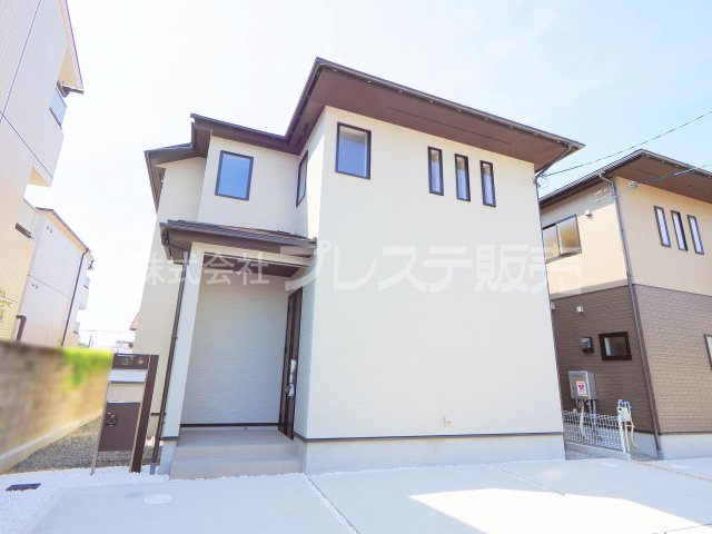 奈良市あやめ池南２丁目の新築一戸建 全２区画の外観|現地写真（２号地建物）堂々完成！実際の建物内をご内覧できます♪※現地に係員は常駐しておりません。