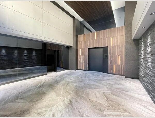 S-RESIDENCE難波大国町Tresのエントランス