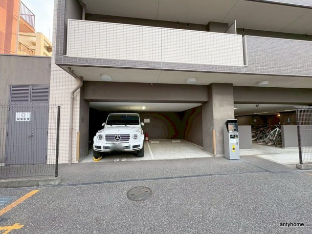 ドゥーエ森ノ宮　仲介手数料無料の駐車場