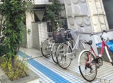 シャトルハリマのエントランス