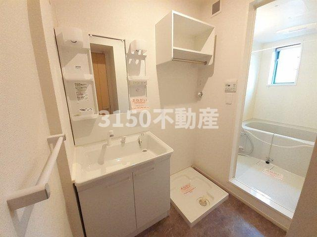 ＲＥＡ　光の洗面所|広い洗面スペース