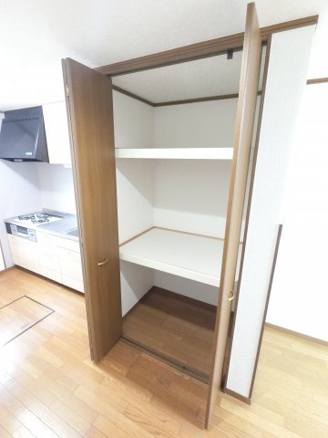 【収納】 | 寒川町3丁目貸家