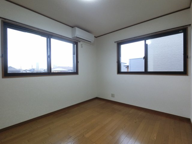 【洋室】 | 寒川町3丁目貸家