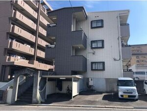 オリオンハイツの駐車場