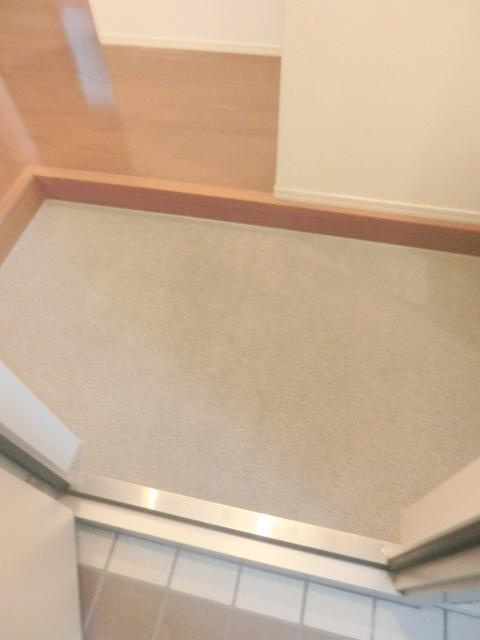 ペーシェ・スシーナの玄関
