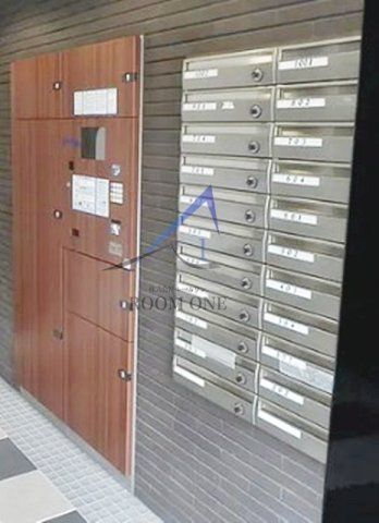 ブライズ高田馬場のその他共用部分|宅配ボックスと集合ポストです。