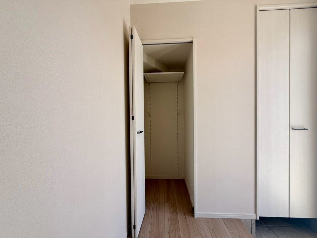 「周辺環境充実」高知市石立町3号地　新築一戸建ての収納|【玄関収納】靴だけでなくアウトドア用品の収納にも便利です。