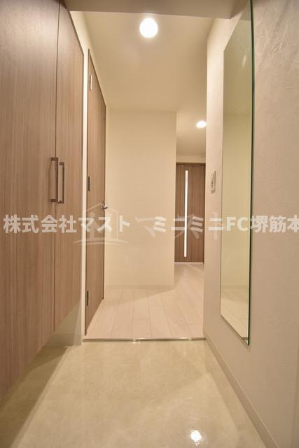 ラフォルム鎗屋町の玄関