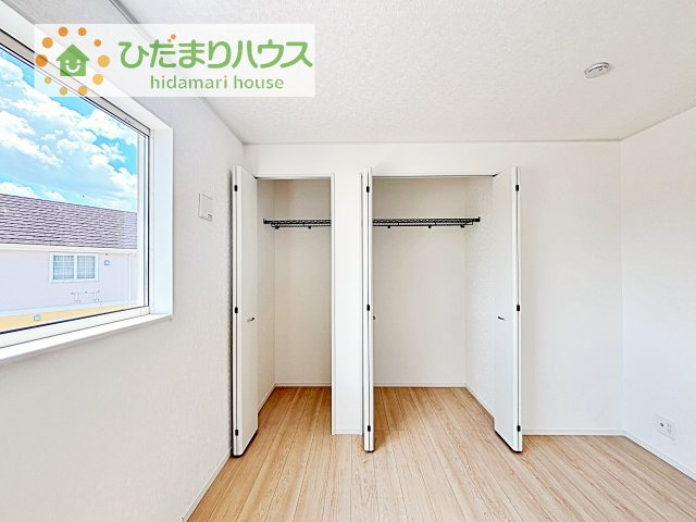 【収納】 | 常総市本石下第12　新築戸建　2号棟 | お洋服の多い女性に人気！収納力の高いクローゼット付き☆彡
