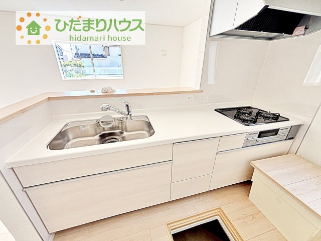【キッチン】 | 常総市本石下第12　新築戸建　2号棟 | 料理をしながらでも、ご家族との会話を楽しめる対面式キッチン♪