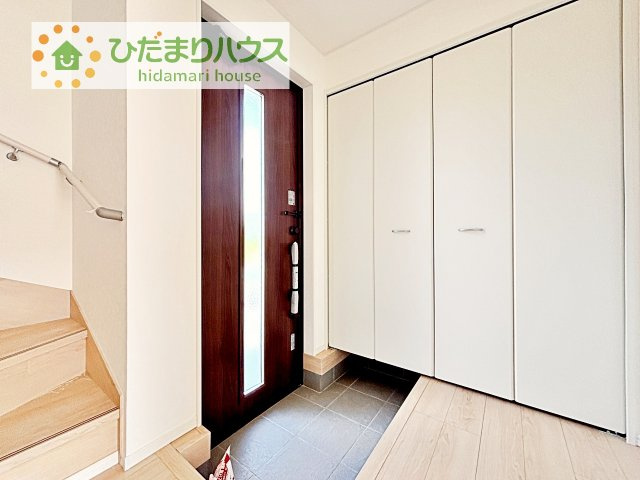 【玄関】 | 常総市本石下第12　新築戸建　2号棟 | 家族の靴をたっぷり収納！大型シューズクローゼット付き(^^♪