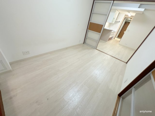 CITY SPIRE桜川Ⅱ　仲介手数料無料の洋室