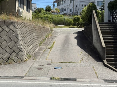 【外観】 | 小諸市南町貸家 | 進入路部分