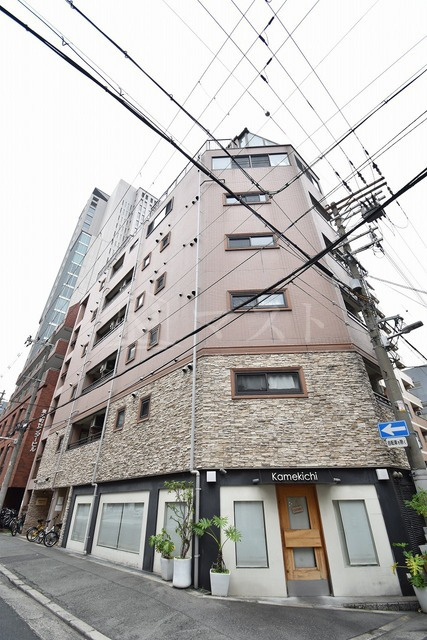 モダナークの外観