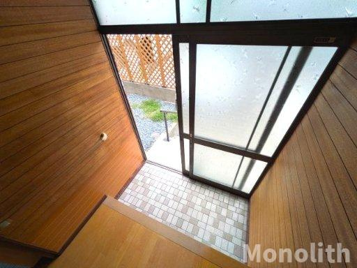 堺市西区家原寺町戸建ての玄関