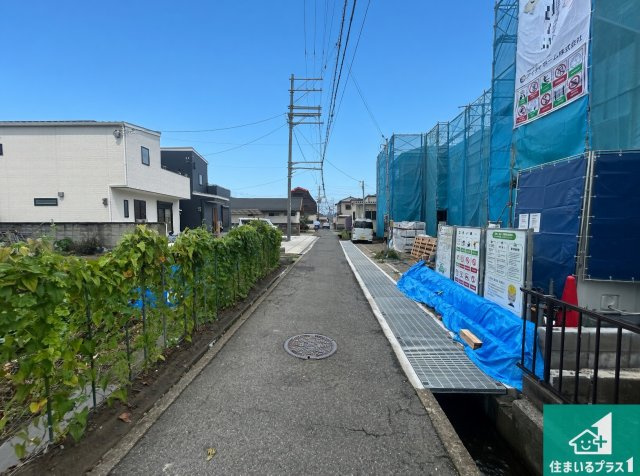 岸和田市今木町　第1期　新築一戸建ての前面道路含む現地写真|周辺は落ち着いた街並みの住宅地！子育てがしやすい住環境です！まだ未完成ですが、現地でしかわからない事もございます。是非一度ご覧ください。