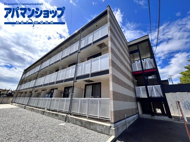 レオパレスサンコート学園前B