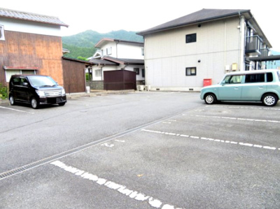 【駐車場】 | ベルヴィー