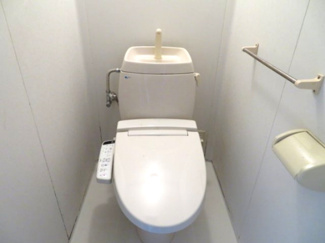 【トイレ】 | ベルヴィー | 同タイプの別の部屋の写真です