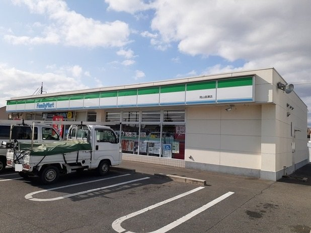 【周辺】 | ボヌールⅢ | ファミリーマート岡山庭瀬店まで500m
