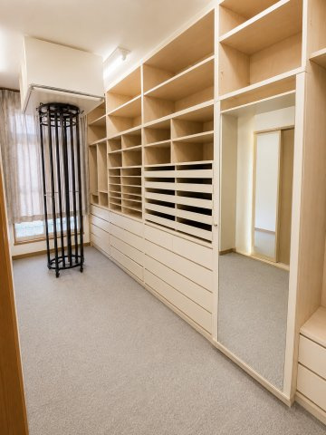 岸和田市八幡町　中古戸建の収納