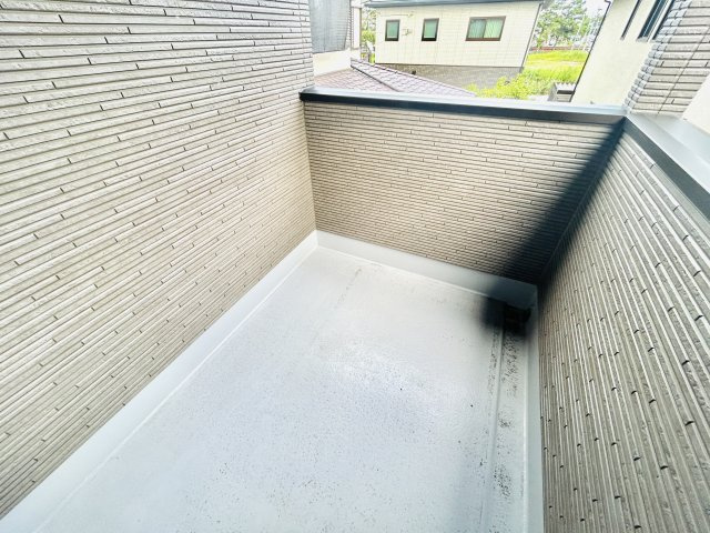 千葉市美浜区高洲1丁目のバルコニー