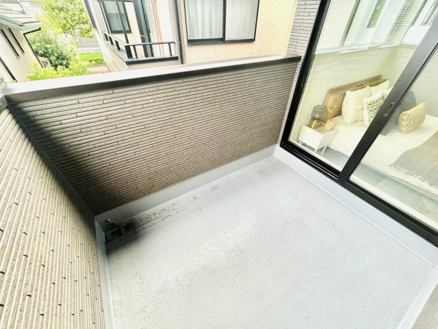 千葉市美浜区高洲1丁目のバルコニー