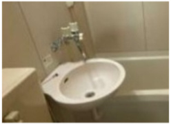 ヤングバッズの洗面所